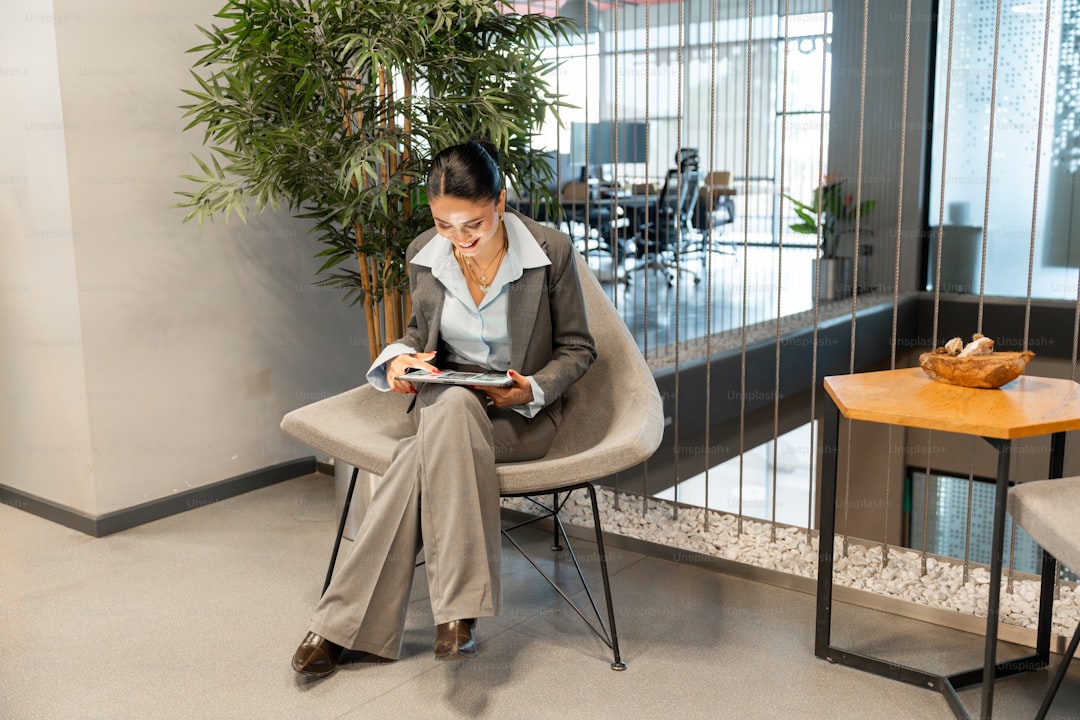 The Aromatic Advantage: Harnessing Scent for Workplace Wellbeing and Productivity