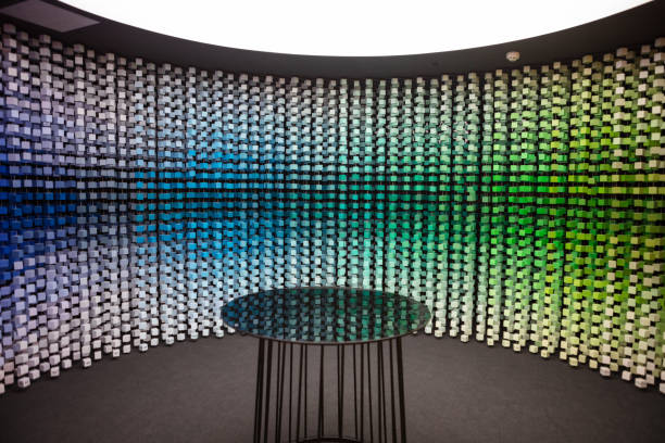 Building a Pop-Up Art Installation with a Stranger: A Creativity-Boosting Experiment
